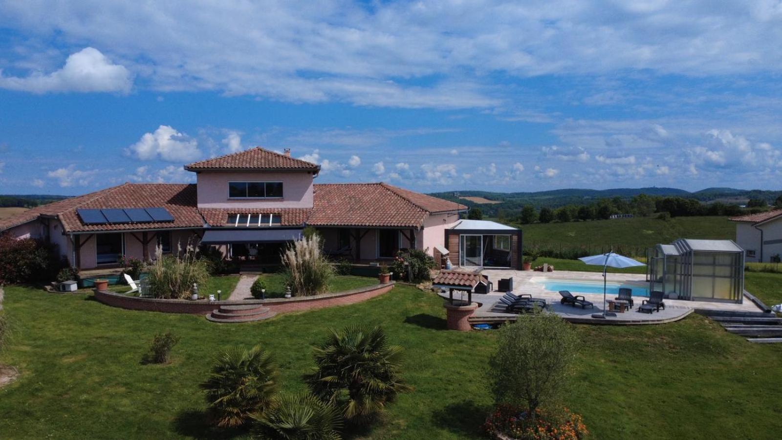 Villa Aux Portes Des Pyrenees Saint Gaudens Exterior foto